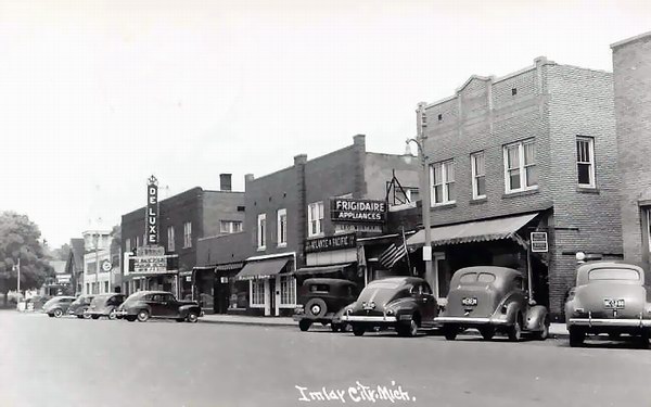 Deluxe Theatre - Old Street Shot (newer photo)